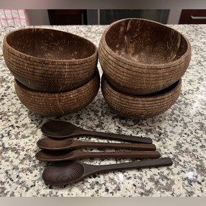 Coconut Bowls & Spoons Set